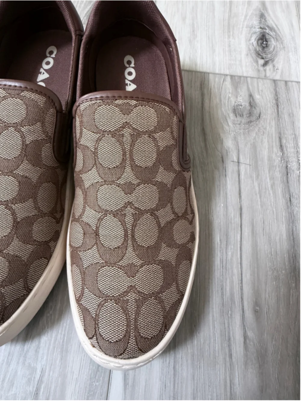 Coach Wells C4393 Signature Jacquard Slip On Sneakers Khaki Saddle Women’s 9